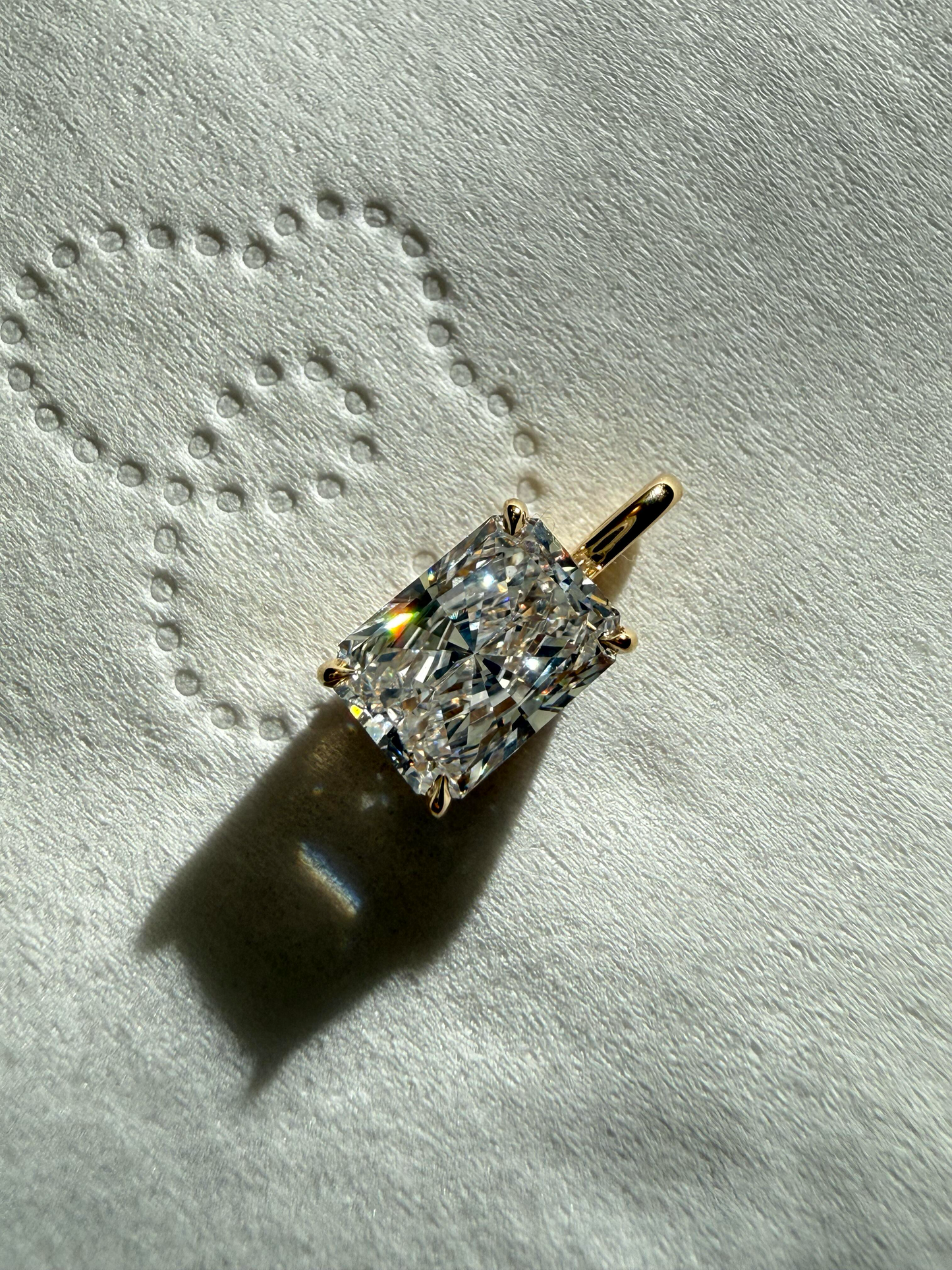 deposit 2ct radiant cut pendant for tivee