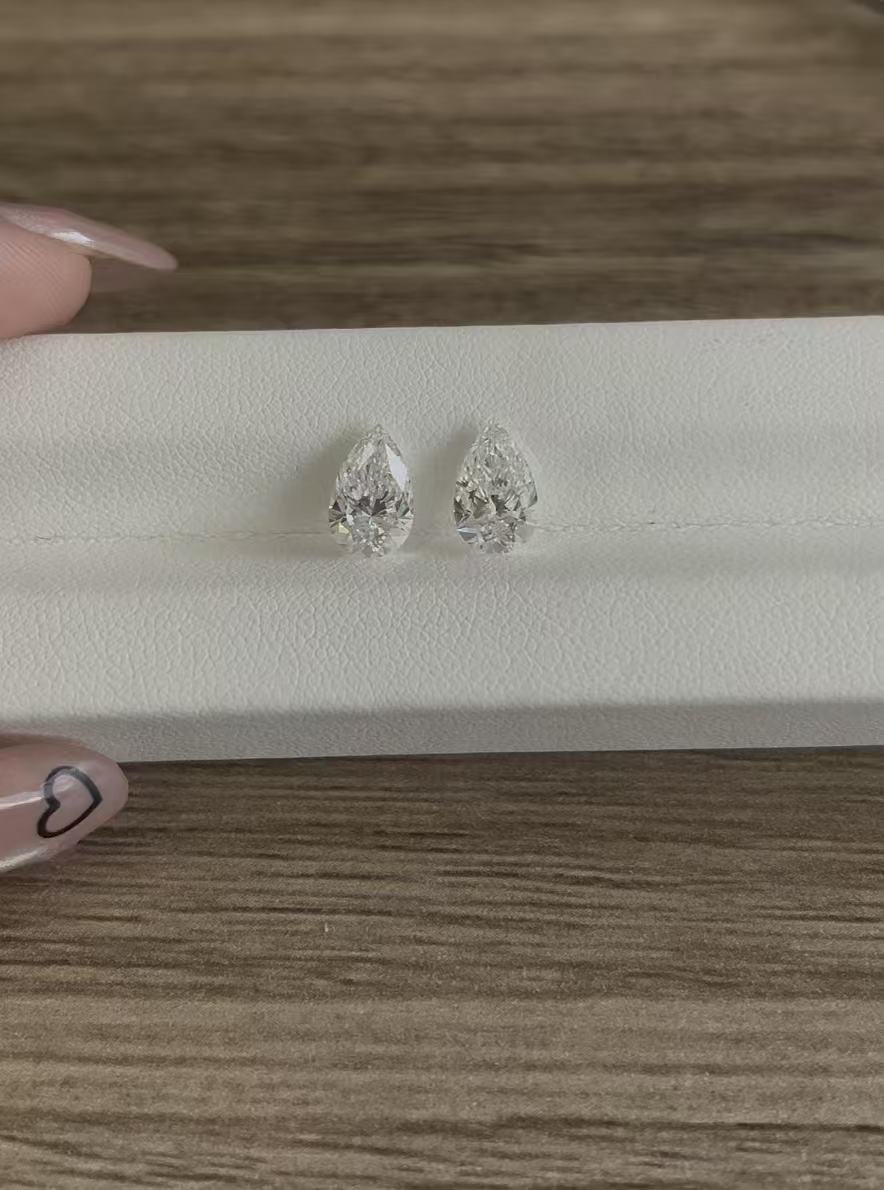 Deposit lab diamond 1ct pear each diamond Martini earring