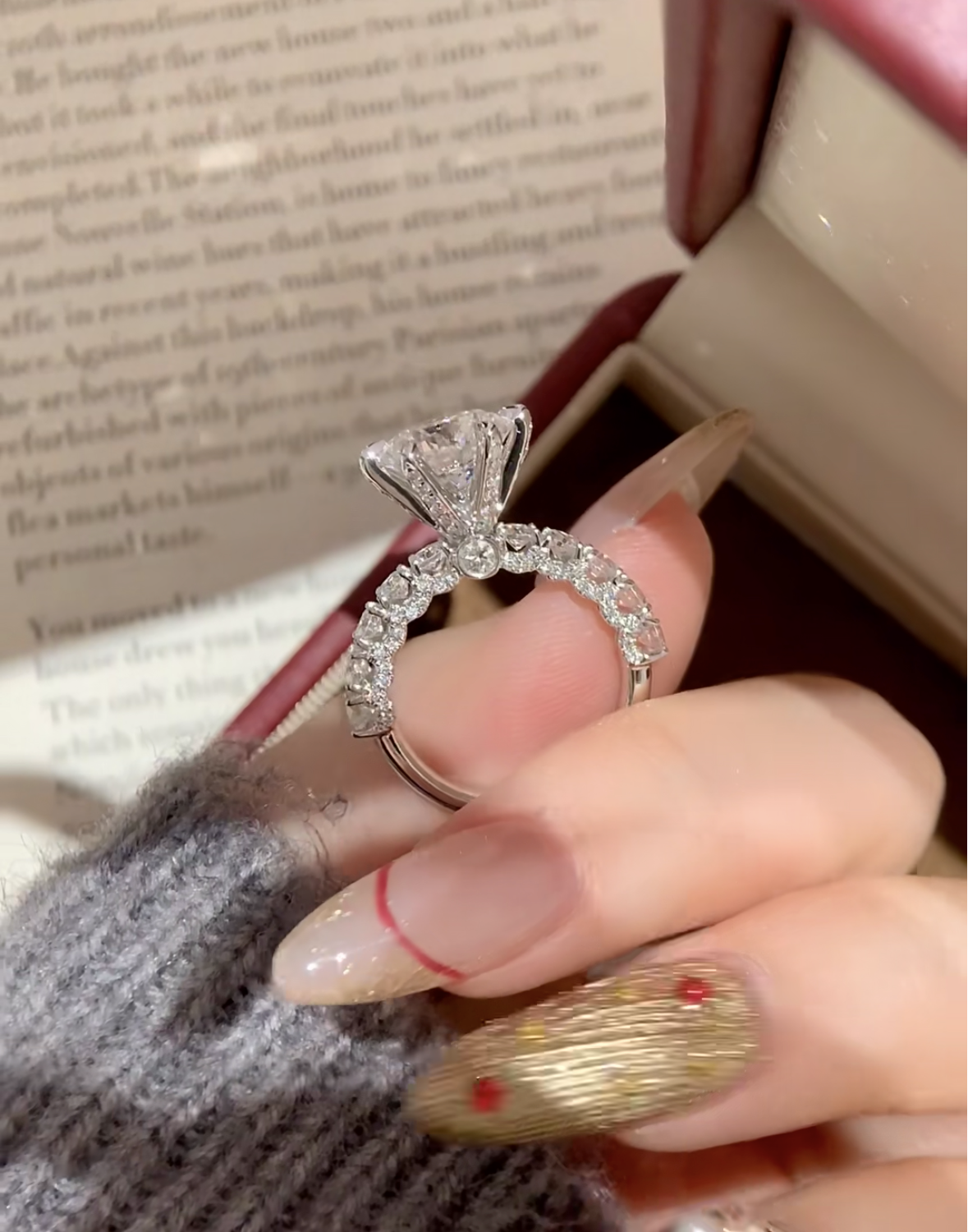 Top-rated Lab grown diamonds ring for engagement ring 2.5 CT F VS1 with IGI