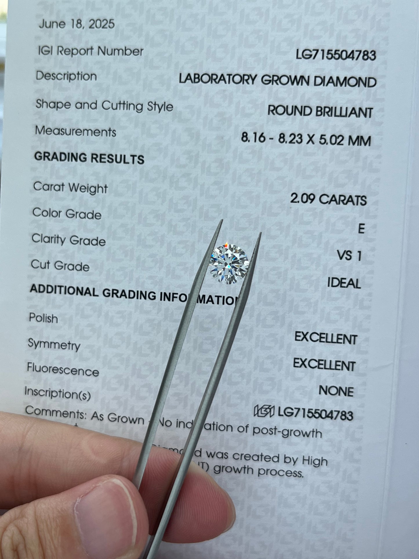 3.24CT Cushion D VVS2