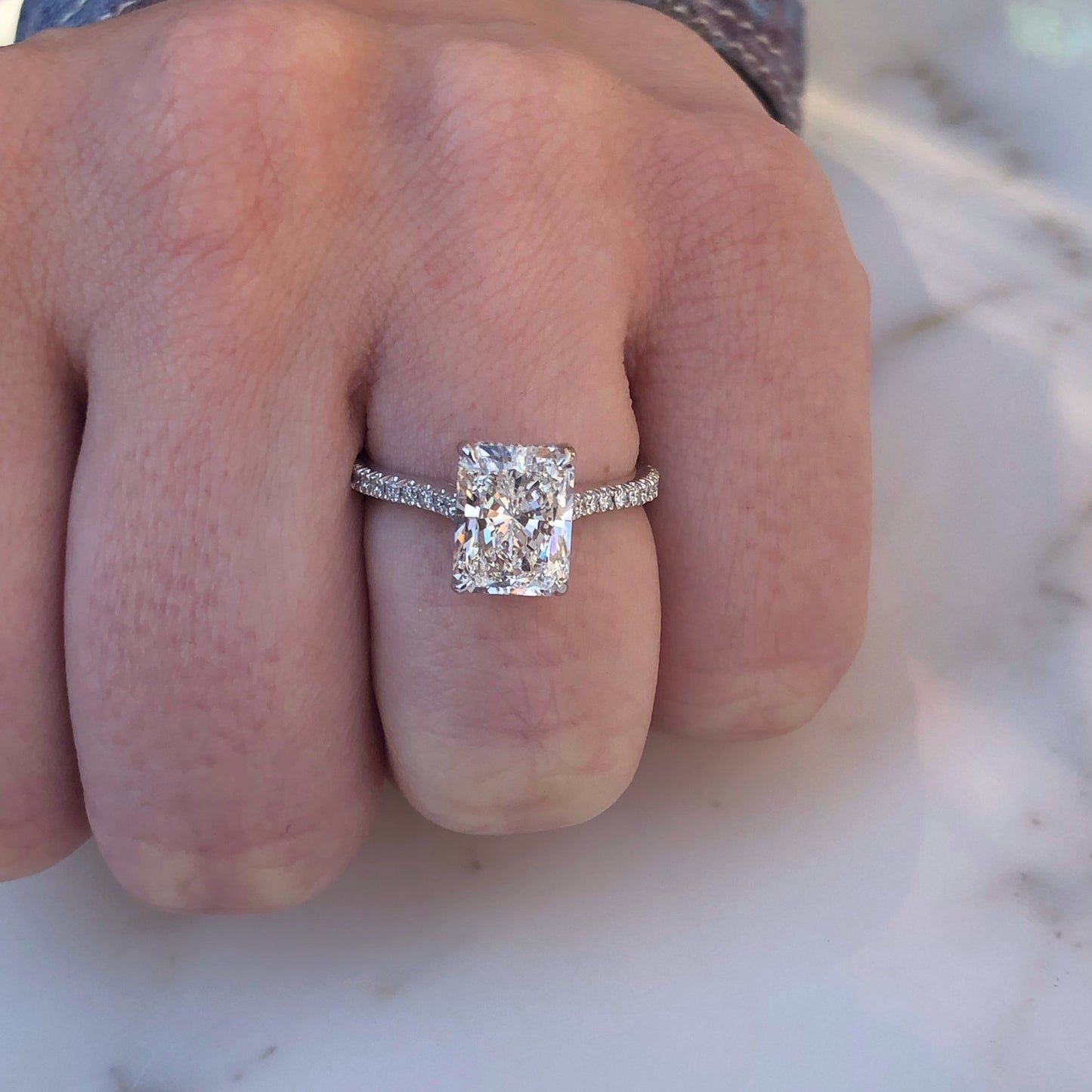Deposit 3.24ct Radiant cut diamond hidden halo 14k gold For Tivee