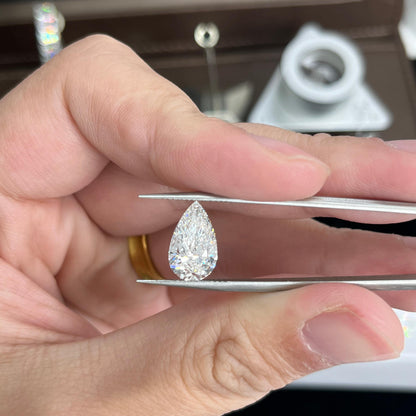 deposit 3.21ct E VVS2 pear diamong