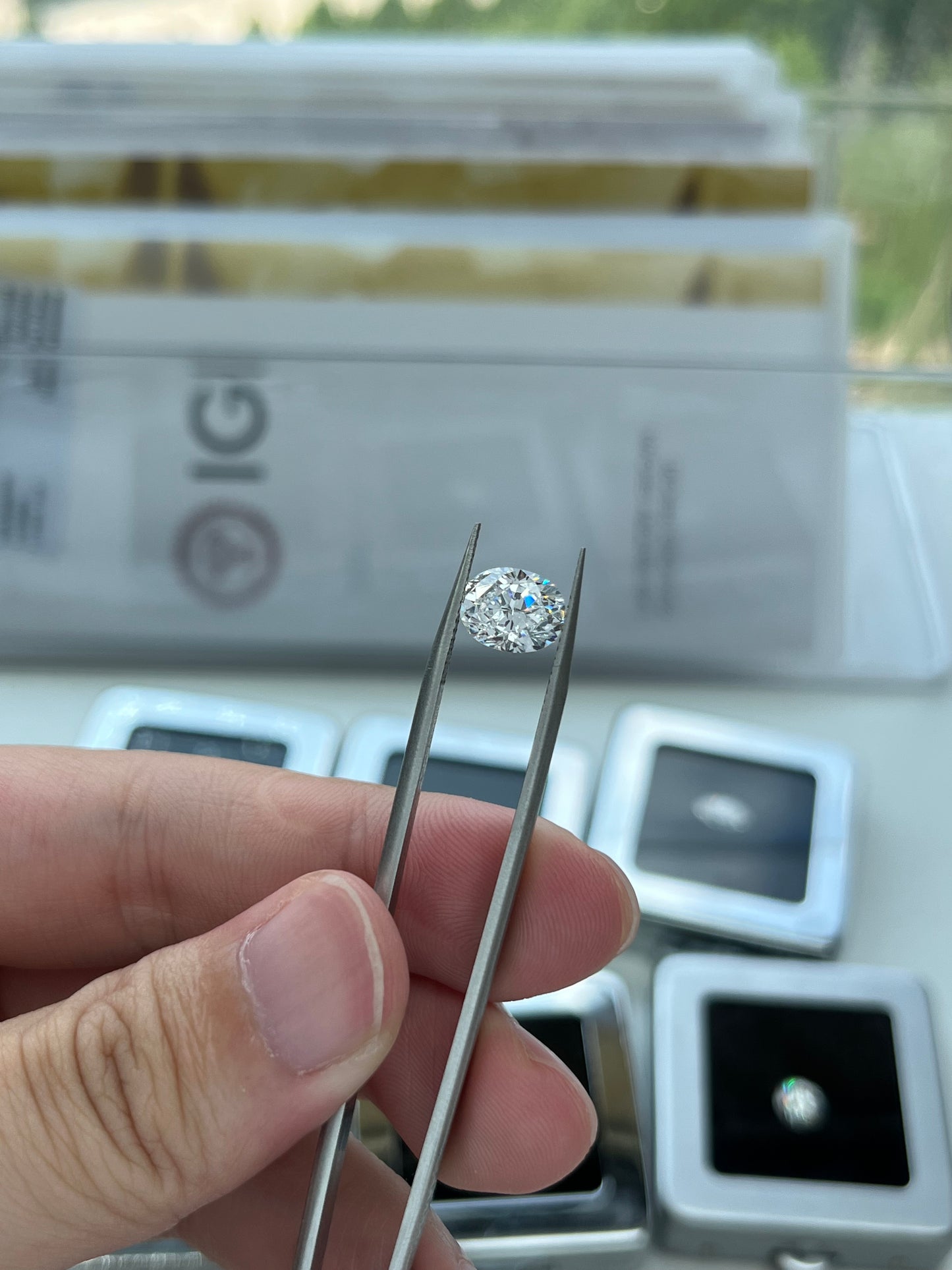 2.86CT OVAL D VS2 Lab Diamond