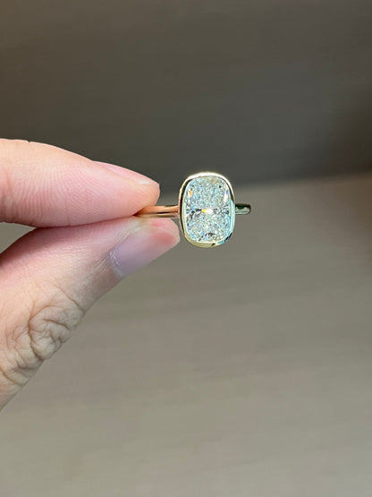 14k gold ring elongated cushion diamond