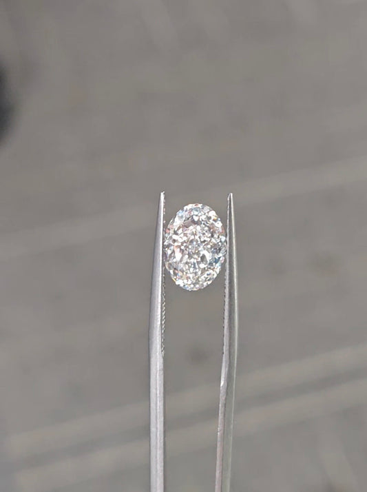 Deposit 4.52ct D VVS2 Oval diamond with cert