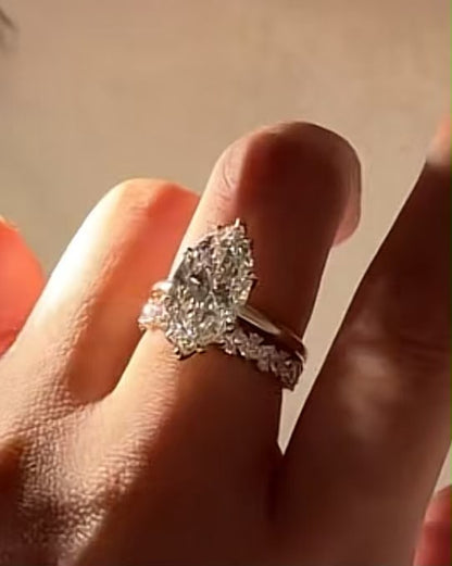 Deposit lab diamond 5ct elongated cushion 18k ring for Farah