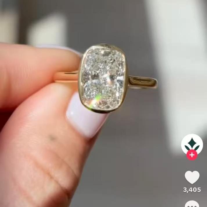 DEPOSIT 3.02ct E VS1 & 2.09 E VVS2 Elongated Cushion with 14k setting