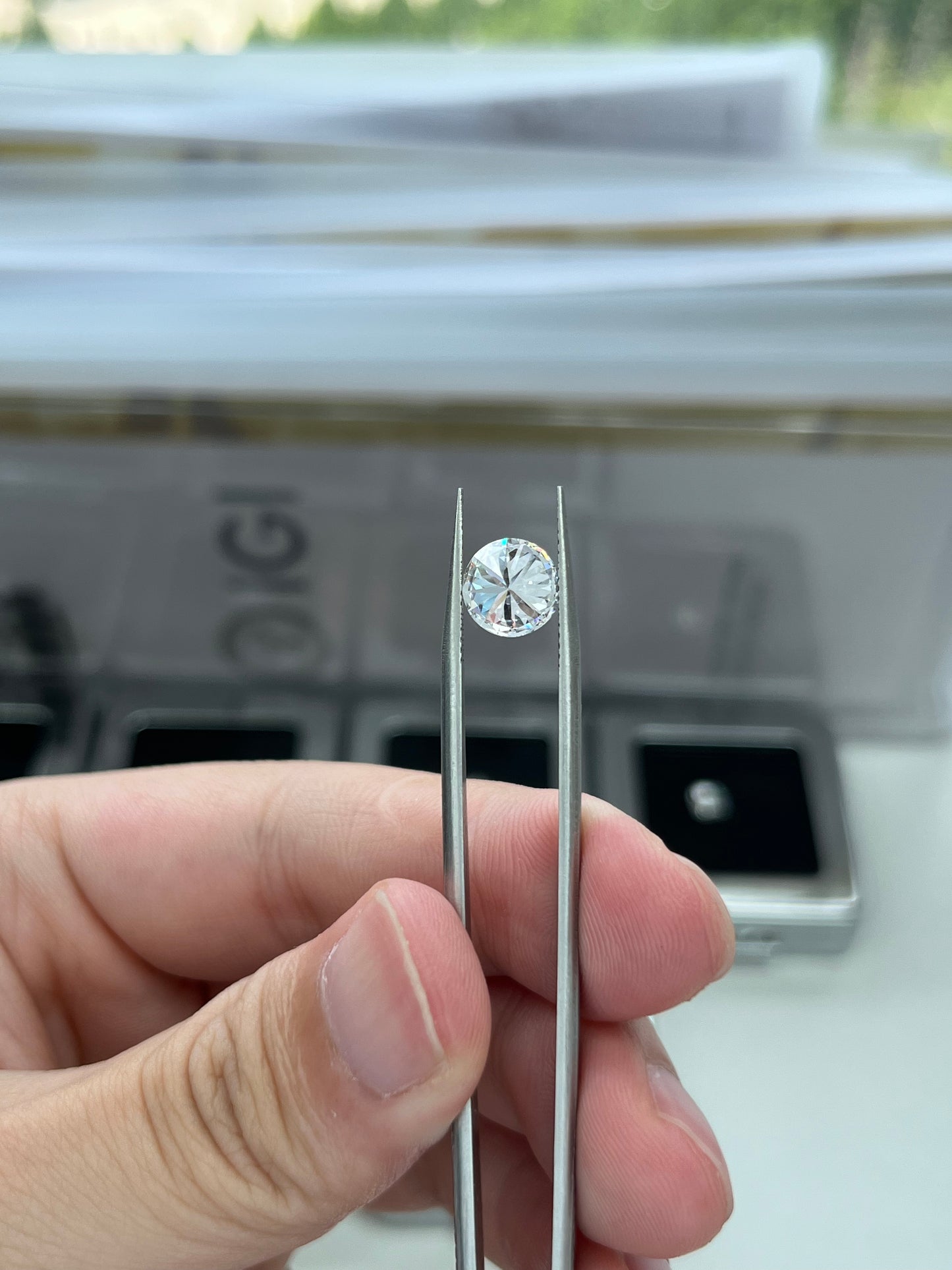 2.09CT Round E VS1 lab diamond