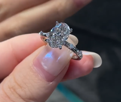 Deposit 2.88ct E VVS2 diamond with platinum setting