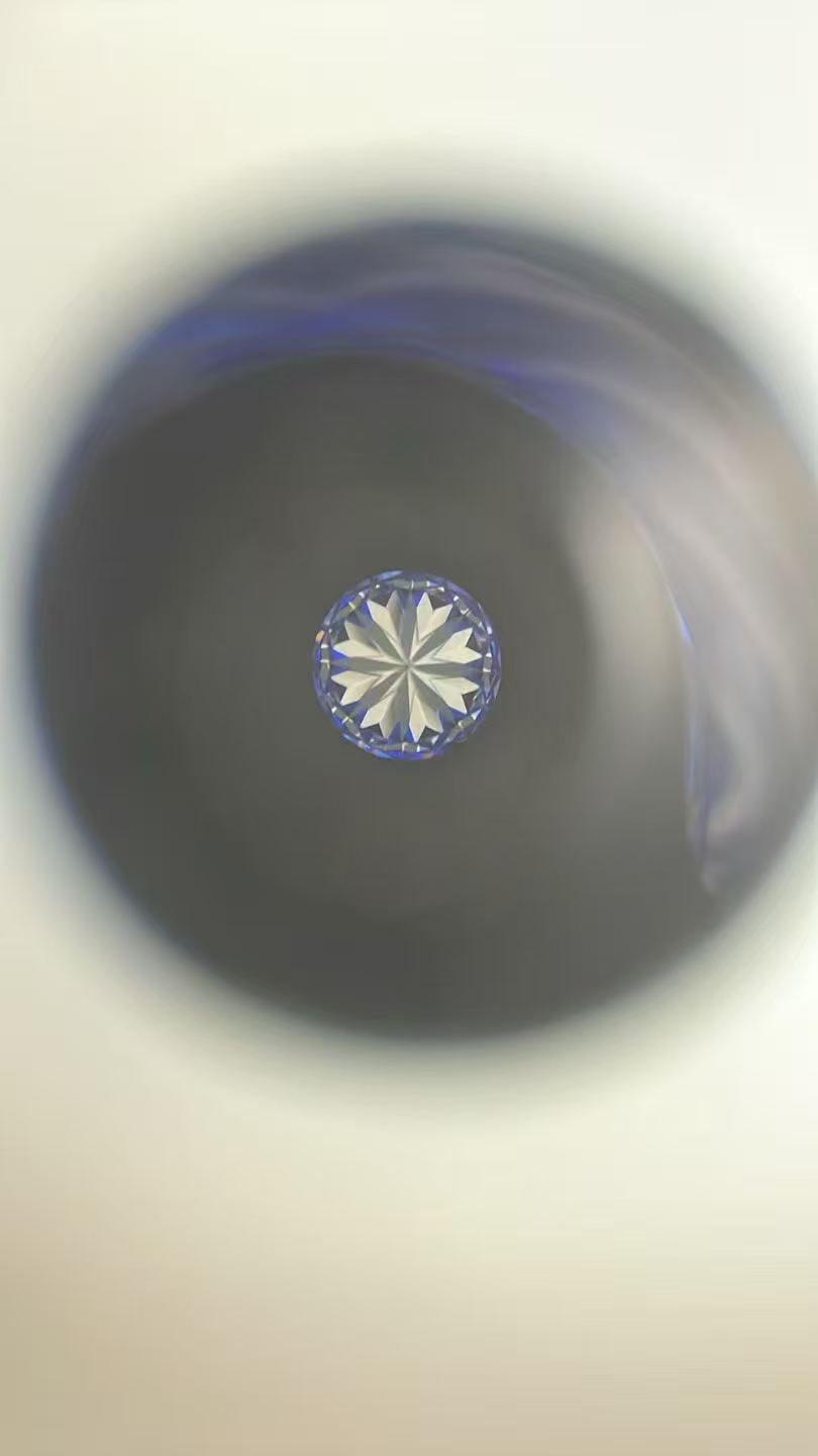 Deposit 2.04ct D VVS2 ROUND 18K Gold