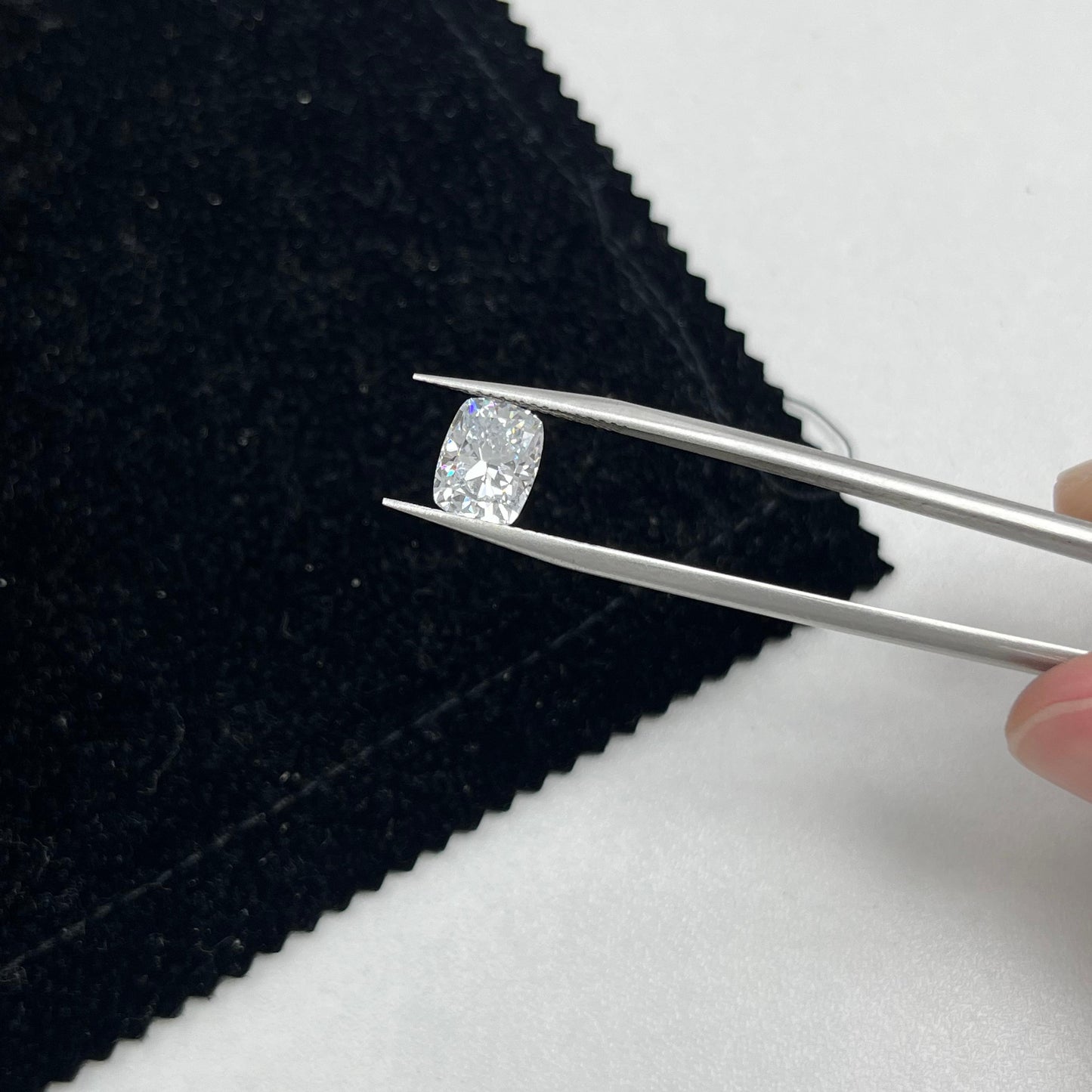 DEPOSIT 3.02ct E VS1 & 2.09 E VVS2 Elongated Cushion with 14k setting