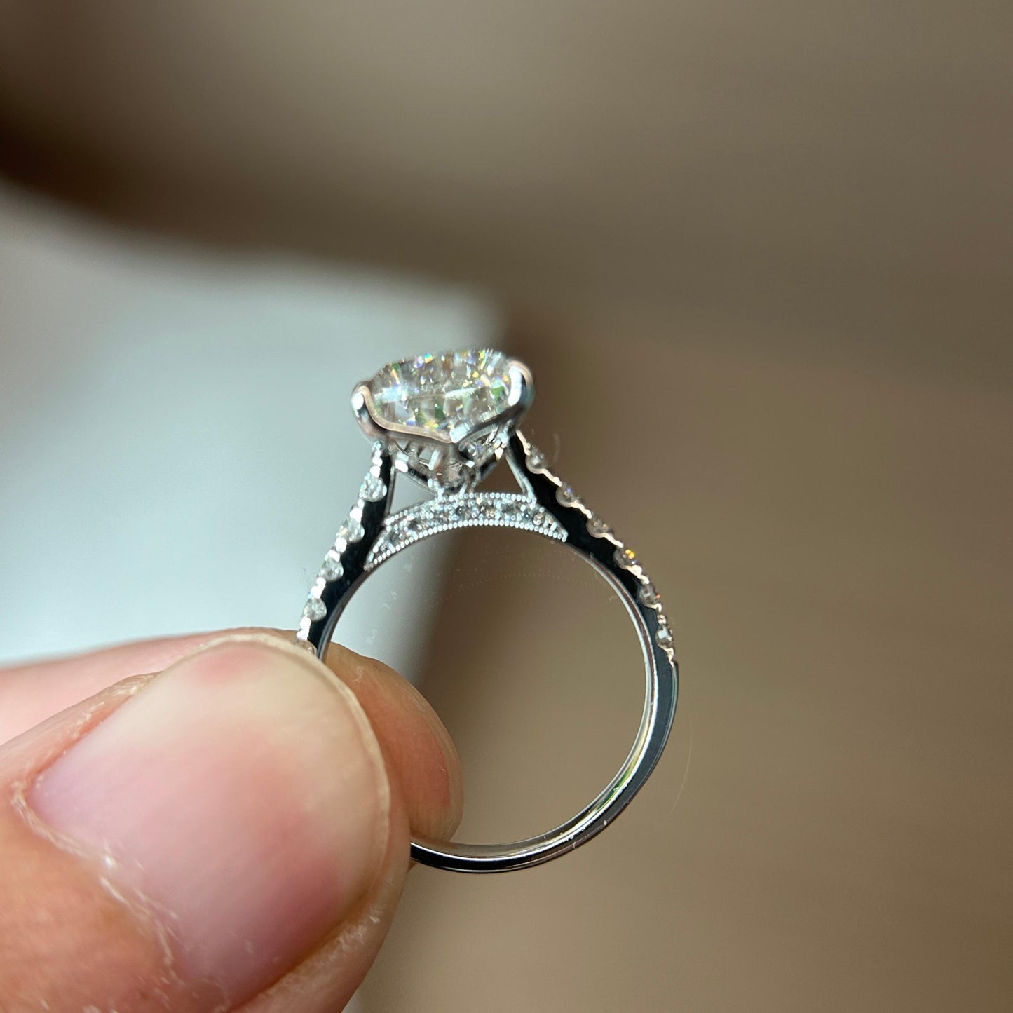 18K white gold Pear diamond ring and band for Sufiani