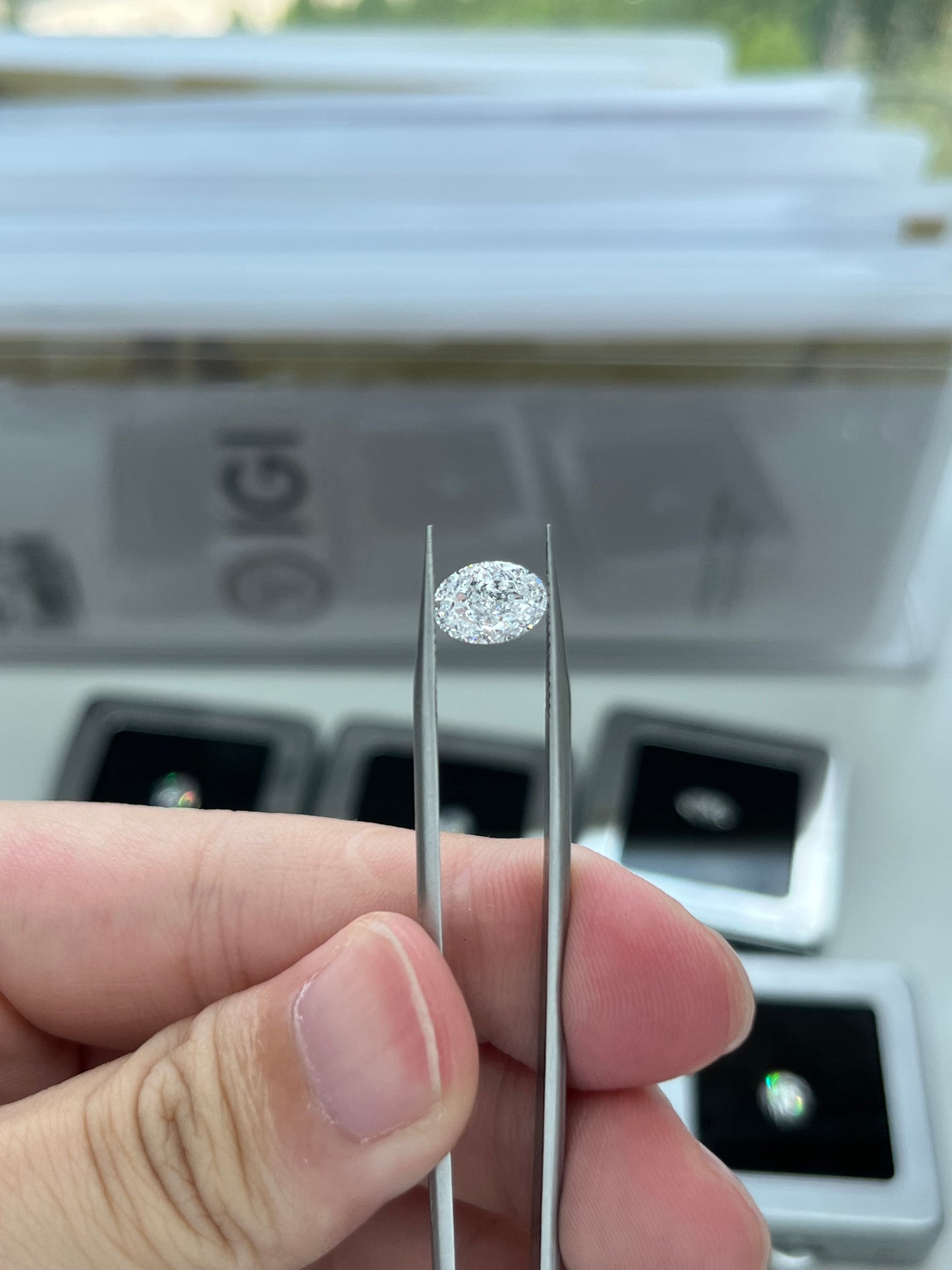 2.01CT OVAL D VS1 Lab Diamond