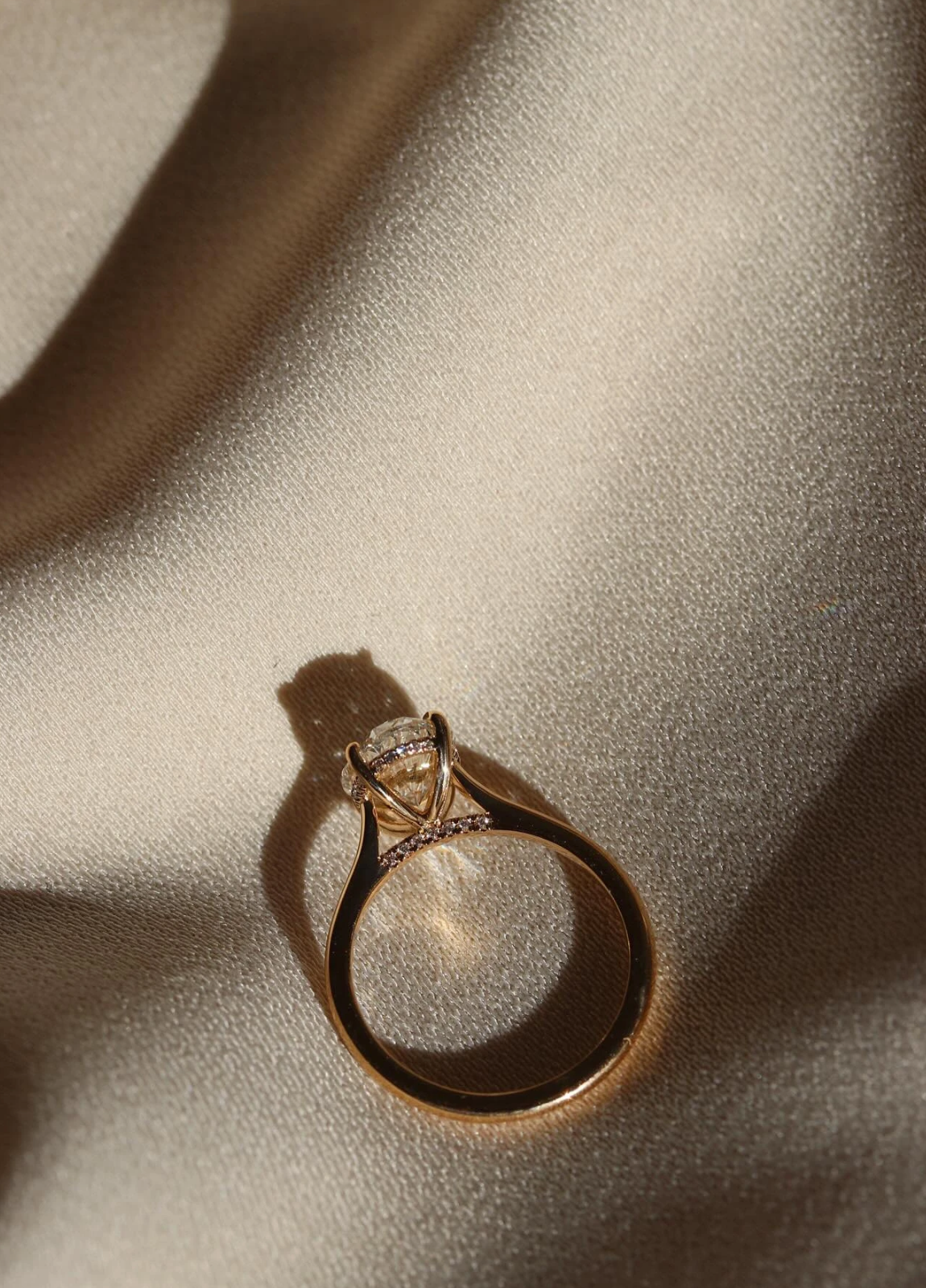 18k gold Cathedral Ring 1.74ct Oval Diamond US3.75